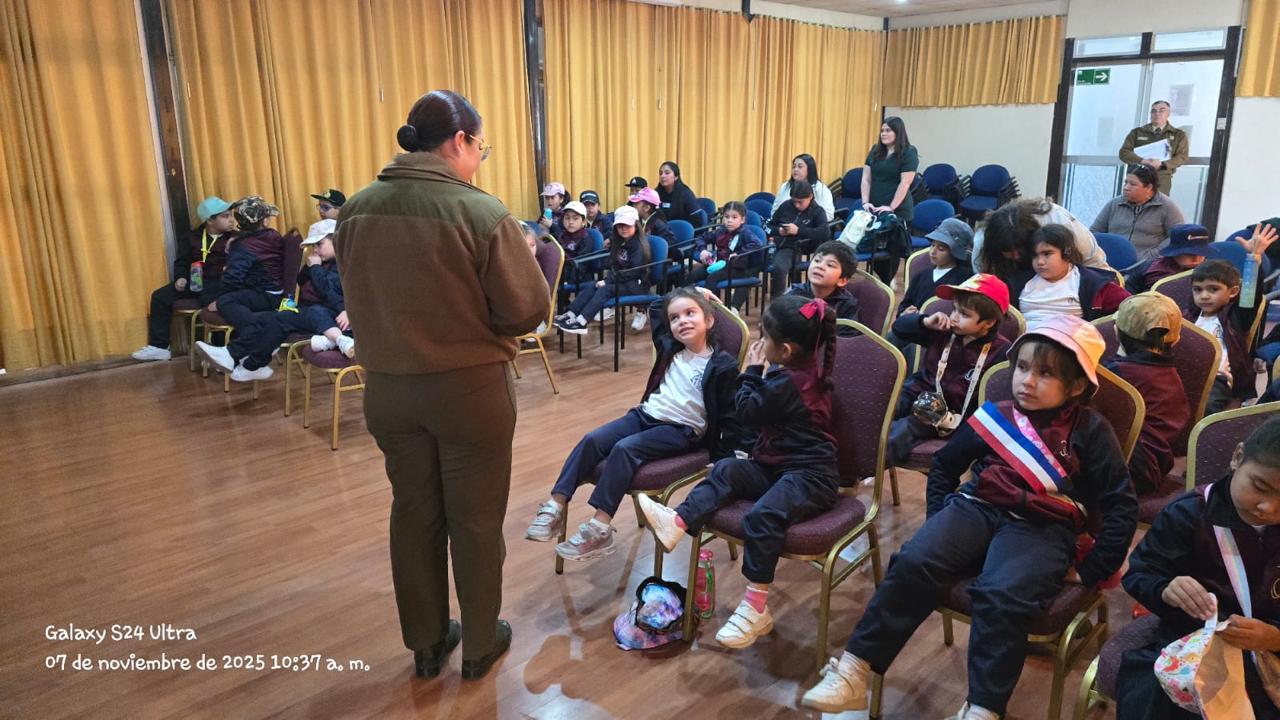 Actividad: Visita a Carabinero