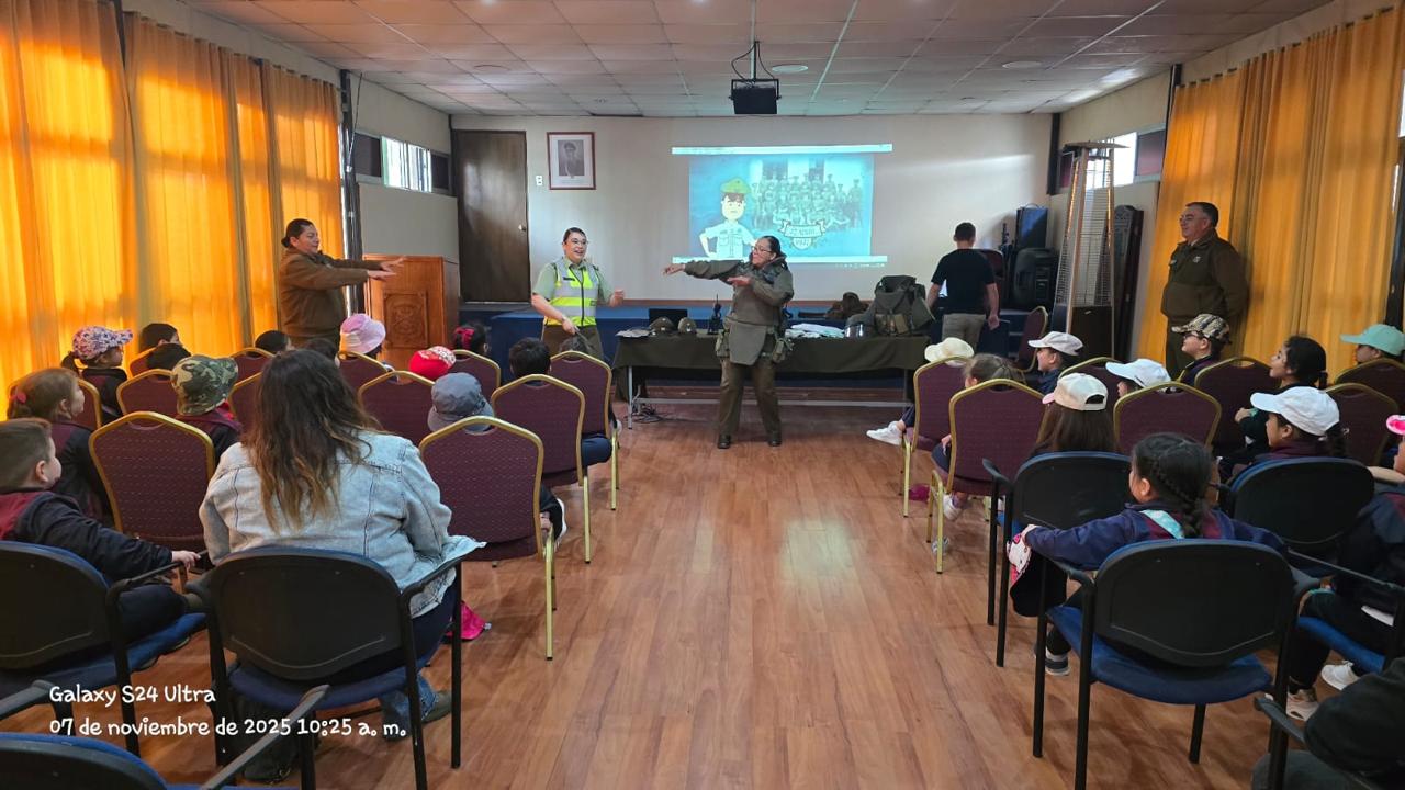 Actividad: Visita a Carabinero